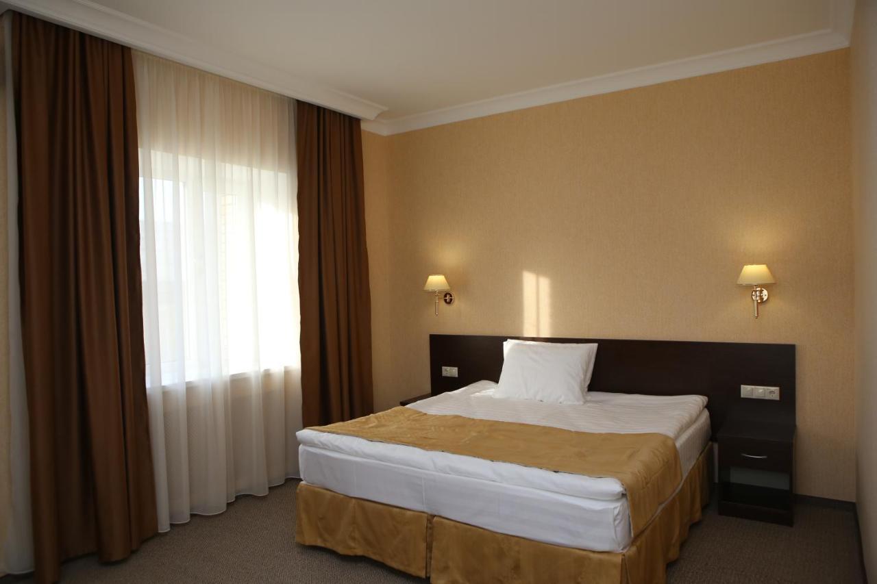 Hotel Aner Asztana Kültér fotó