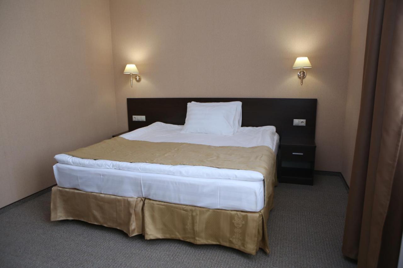 Hotel Aner Asztana Kültér fotó