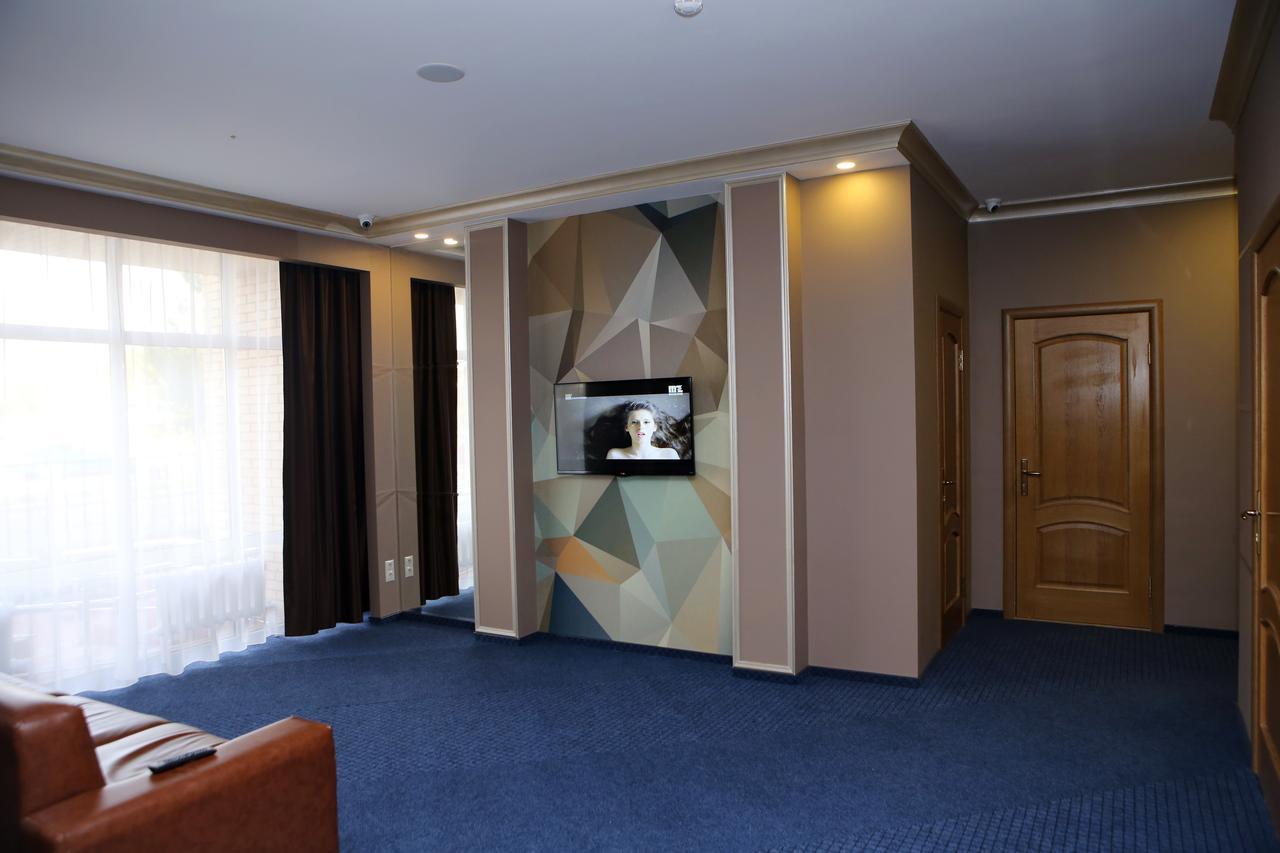 Hotel Aner Asztana Kültér fotó