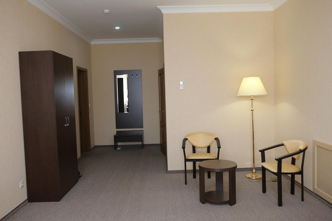 Hotel Aner Asztana Kültér fotó