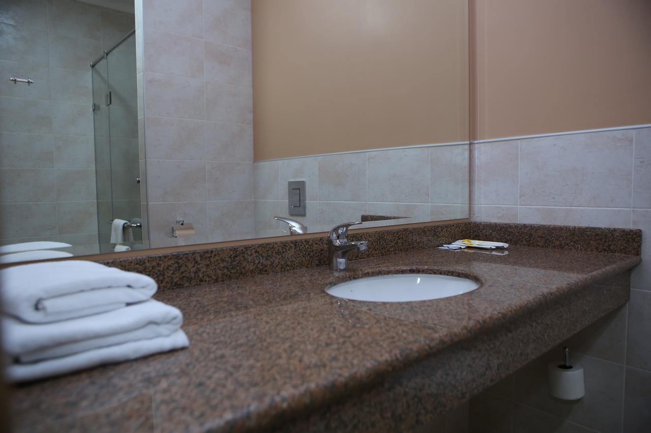 Hotel Aner Asztana Kültér fotó