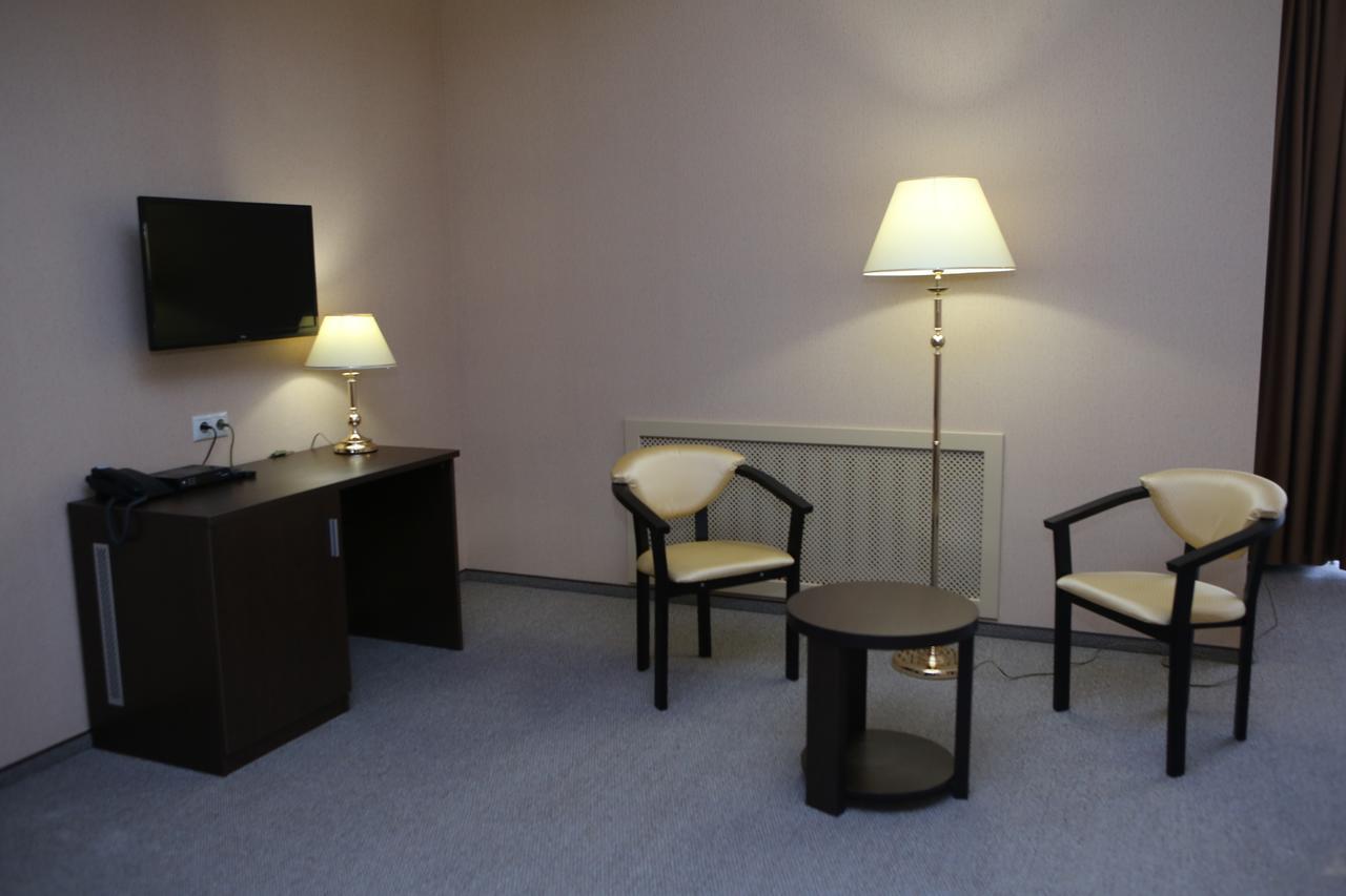 Hotel Aner Asztana Kültér fotó