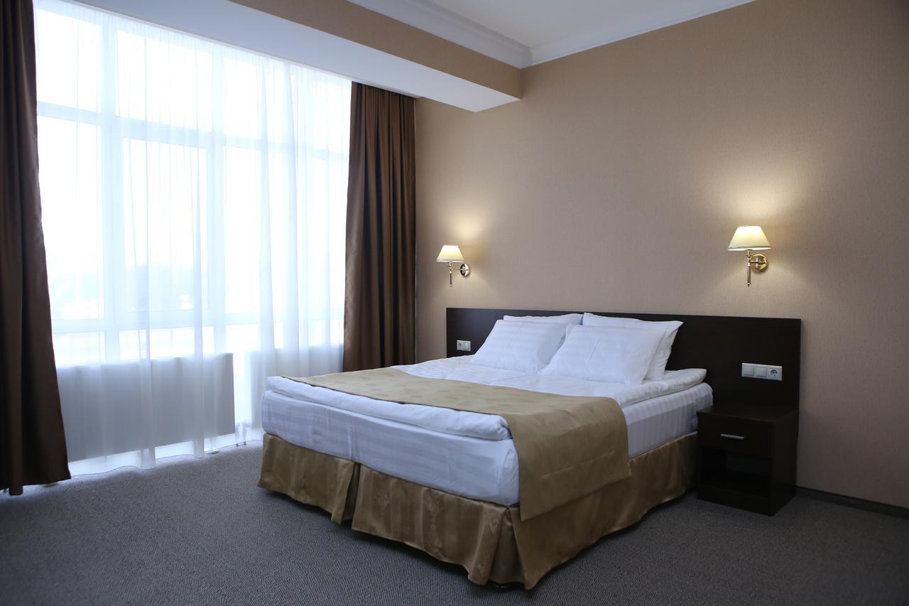 Hotel Aner Asztana Kültér fotó