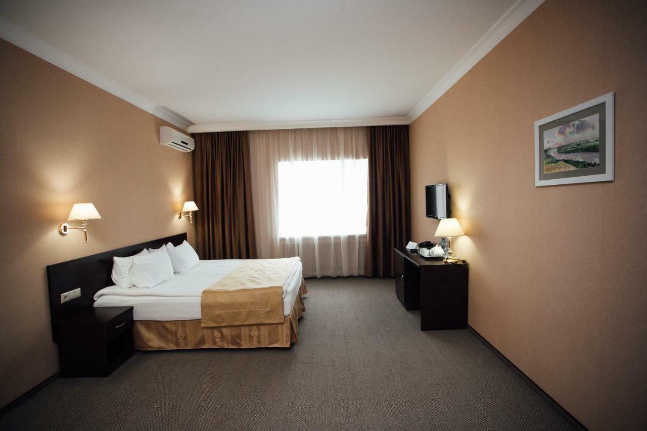 Hotel Aner Asztana Kültér fotó