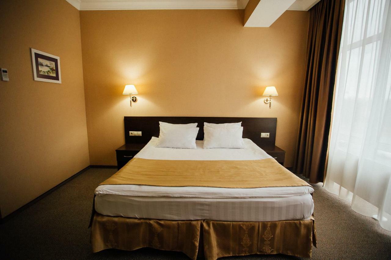Hotel Aner Asztana Kültér fotó