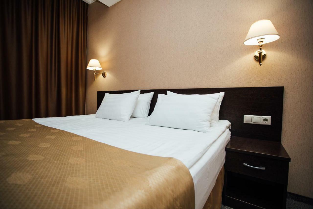 Hotel Aner Asztana Kültér fotó
